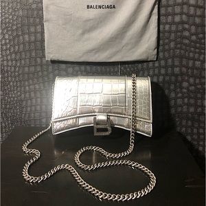 BALENCIAGA WOMEN'S HOURGLASS WALLET ON CHAIN IN SILVER CROCODILE $1,750